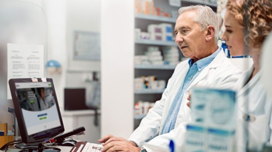 Navigating Your Career: Pharmacy Technician Online Course